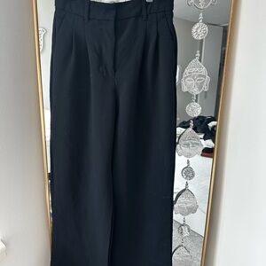 Aritzia Black Effortless Dress Pants High-Waisted Wide-Leg 2 short